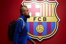 مُهر تایید والورده به جدایی ویدال از بارسلونا

