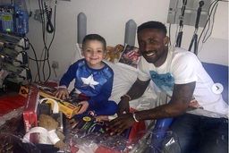 پیام احساسی ستاره انگلیسی برای پسربچه فوت شده + عکس

