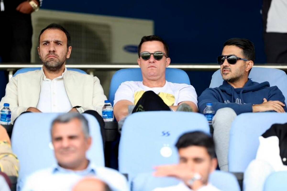 کادرخارجی پرسپولیس با پول رفتند ولی شاید برنگردند
