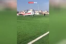  فرود جنجال‌ساز هلیکوپترها وسط زمین بازی لیگ یک ایران!فیلم
