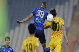 دو بازیکن موثر سپاهان به بازی با پرسپولیس رسیدند