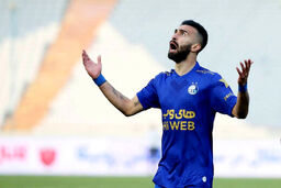 باشگاه استقلال نام ارسلان مطهری را از لیست بازکنانش خط زد