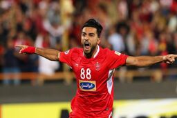 سیامک نعمتی مقصر باخت دیروز پرسپولیس