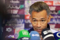 مورایس:من به هواداران حق می دهم