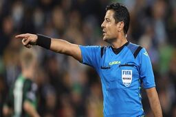 افتتاحیه جام ملت های آسیا با سوت فغانی از استرالیا