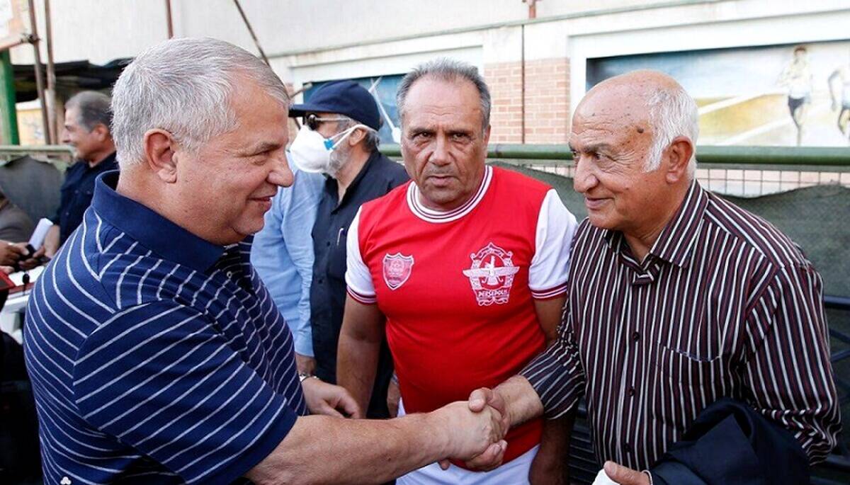 به ولز باختید شبانه به تهران برگردید/ این بلا را تاج سر فوتبال ایران آورد