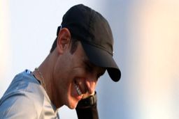 عکس یادگاری تاریخی با جام قهرمانی آسیا|عکس