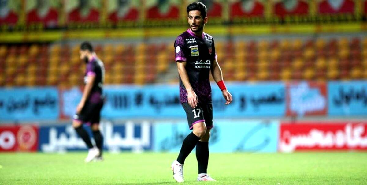 شیری با پرسپولیس تمدید کرد