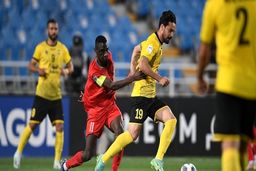 گزینه ملی پوش در تیررس پرسپولیس|چپ و راست سرخ ها ترسناک می شود