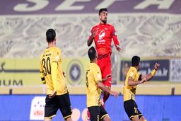 تزاکتور سولدو مانع صدرنشینی سپاهان