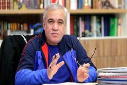 فتح‌الله‌زاده: پرسپولیس را به آذری جهرمی بدهند اداره‌اش کند!
