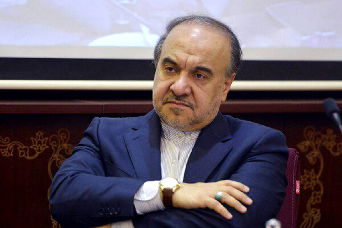 نوری: وزیر ورزش استقلال را موش آزمایشگاهی کرده/ چرا رفیق بازی می‌کنید؟

