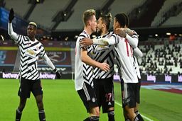 شیاطین سرخ لندن را تسخیر کردند