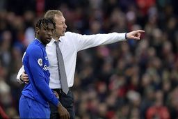 برخورد عجیب و غریب فرگوسن با مویس کین برابر یونایتد

