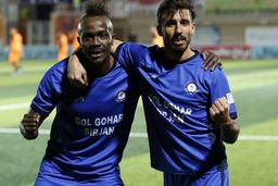 هدیه خاص گادوین منشا برای قلعه‌نویی + عکس

