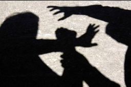 همسرکشی وحشیانه در مقابل چشمان فرزند | دختر بچه جان سالم به در نبرد