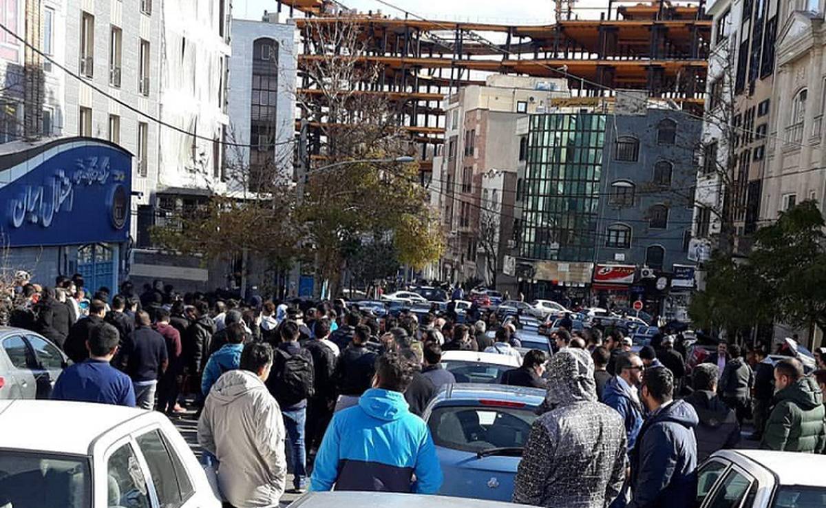 آشوب در استقلال و کارت زرد مجلس به وزیر ورزش
