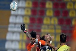 نتایج مرحله سوم جام حذفی با صعود سایپا و آرمان گهر