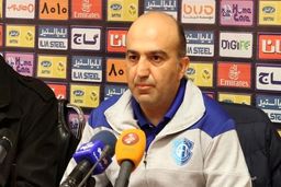 شاهین صمدیان: هیچ فوتبالیستی در ایران قلیان نمی‌کشد؟

