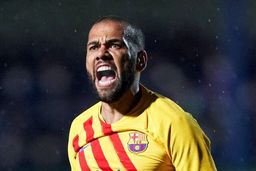 پیام دنی آلوس برای مسی