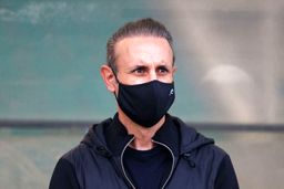 قرارداد یحیی گل‌محمدی با باشگاه پرسپولیس 2 ساله تمدید شد + عکس

