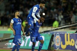 وادع استقلال با محبی جدی شد!