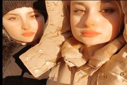 عکس متفاوت سارا و نیکا در طبیعت 