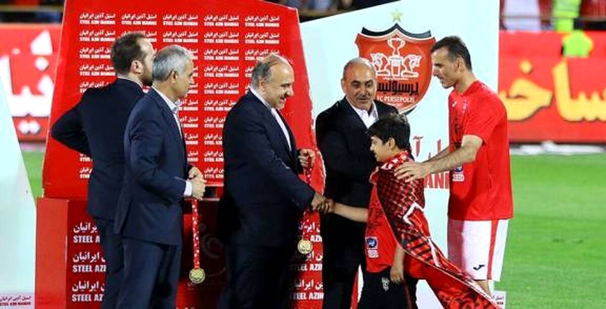 آمادگی جشن قهرمانی لیگ در دو ورزشگاه؛مسئولین در بازی پرسپولیس و پیکان