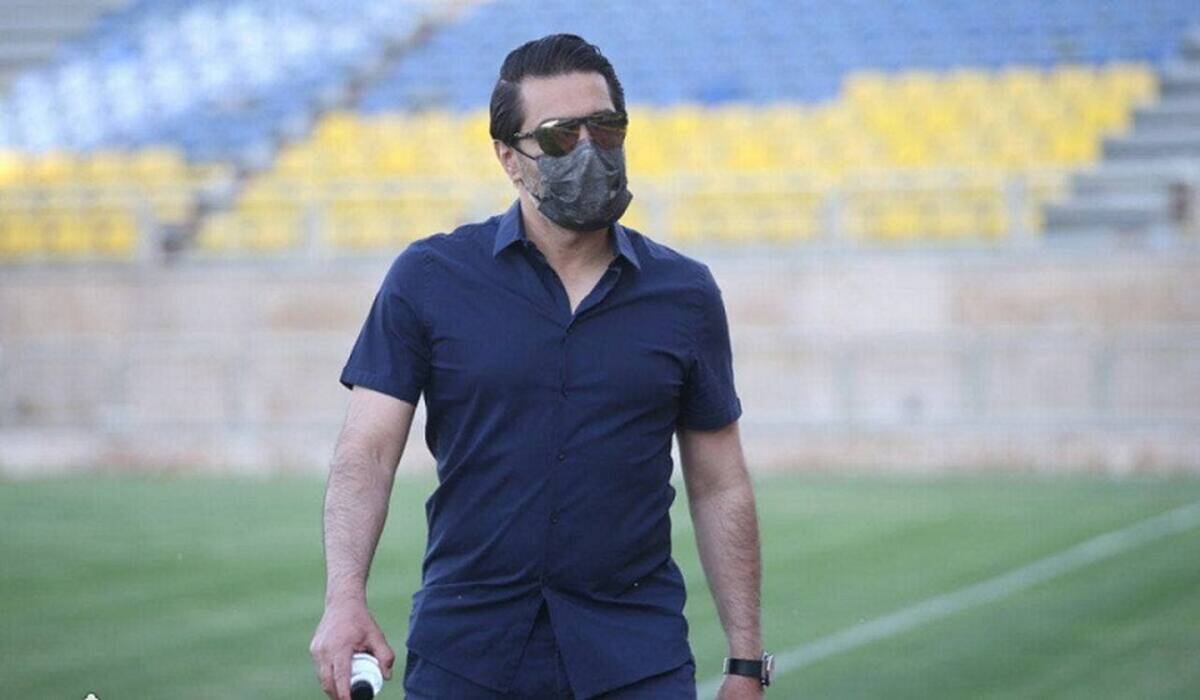 انتقاد تند پیروانی از سپاهانی‌ها/ تا آخر فصل «ساکت» باشید!

