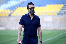 انتقاد تند پیروانی از سپاهانی‌ها/ تا آخر فصل «ساکت» باشید!

