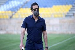 انتقاد تند پیروانی از سپاهانی‌ها/ تا آخر فصل «ساکت» باشید!

