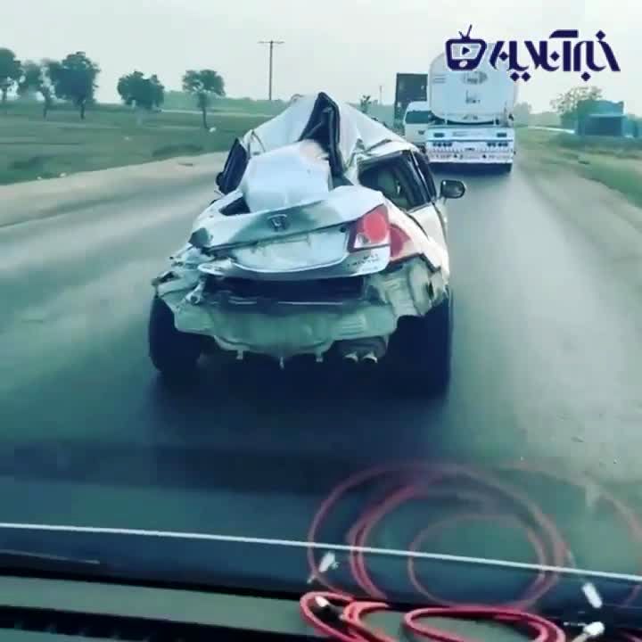 ویدئو|لایی کشی باورنکردنی خودرو له شده وسط جاده