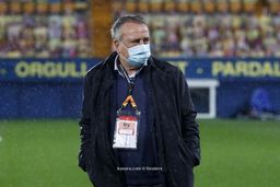 انتقاد تند رئیس باشگاه ویارئال از داوری بعد از شکست برابر لیورپول
