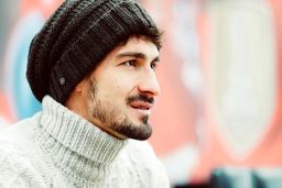 دست هوملس مثل دم عقرب! + عکس

