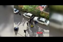 ویدئویی جنجالی جدید از کتک‌کاری شدید چند دختر 