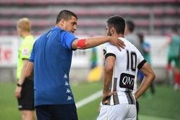 بن بست لژیونر استقلالی در شارلروا/ او به استقلال برمی‌گردد؟