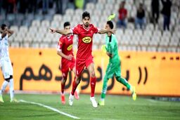 توافق دو فوق ستاره پرسپولیس با درویش برای تمدید
