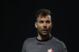 دروازه‌بان پرسپولیس در آستانه فسخ قرارداد

