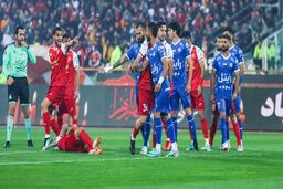 باد از پنجره استقلال وارد شد،پرسپولیس پشت پنجره ماند