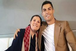 مادر رونالدو سکته مغزی کرد + جزئیات

