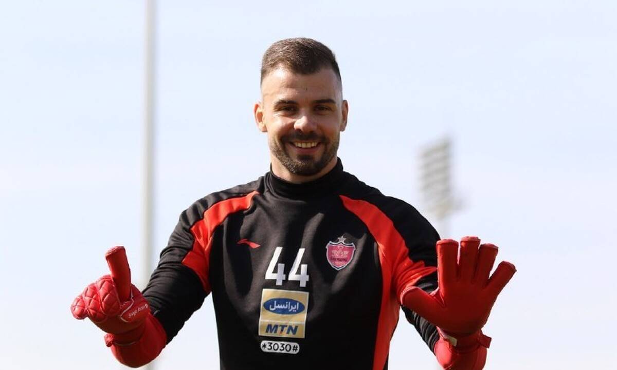 مبلغ قرارداد دروازه‌بان پرسپولیس چقدر بود؟

