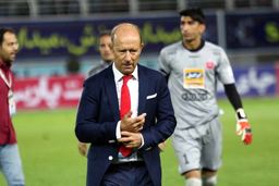 پرسپولیسی ها بی مربی شدند؛ کالدرون از ایران رفت!

