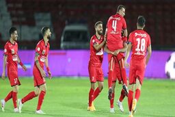 پرسپولیس استقلال با حضور تماشاگران