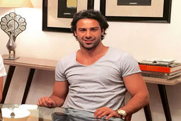 طعنه وزارت ورزش به فرهاد مجیدی؛ روی میز نمی‌کوبم!