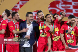 تصاویر جشن قهرمانی پرسپولیس در جام حذفی 