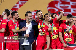تصاویر جشن قهرمانی پرسپولیس در جام حذفی 
