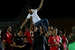یحیی:با اراده خدا و غیرت و شرف بازیکنان قهرمان شدیم