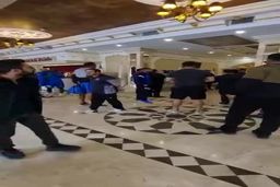 تیم فوتبال مس رفسنجان  را از هتل بیرون کردند|فیلم