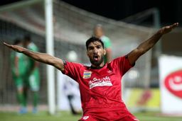 اولین بمب نقل و انتقالات/ توافق جنجالی ستاره پرسپولیس با سپاهان!