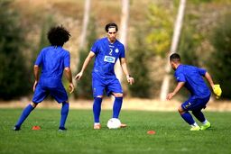 کسر طلب یک میلیارد و ۷۸۹ میلیونی نادری از حسابش!

